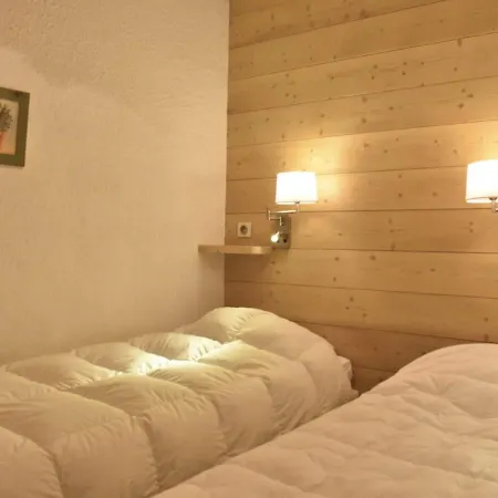 Apartment Meribel: 2p, 4 Pers, Proche Commerces Et Pistes - Fr-1-180-80