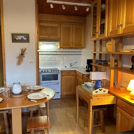 Apartment Meribel: 2p, 4 Pers, Proche Commerces Et Pistes - Fr-1-180-80 *